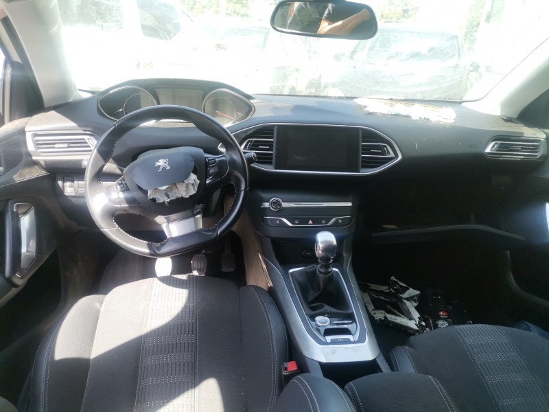 peugeot 308 del año 2018