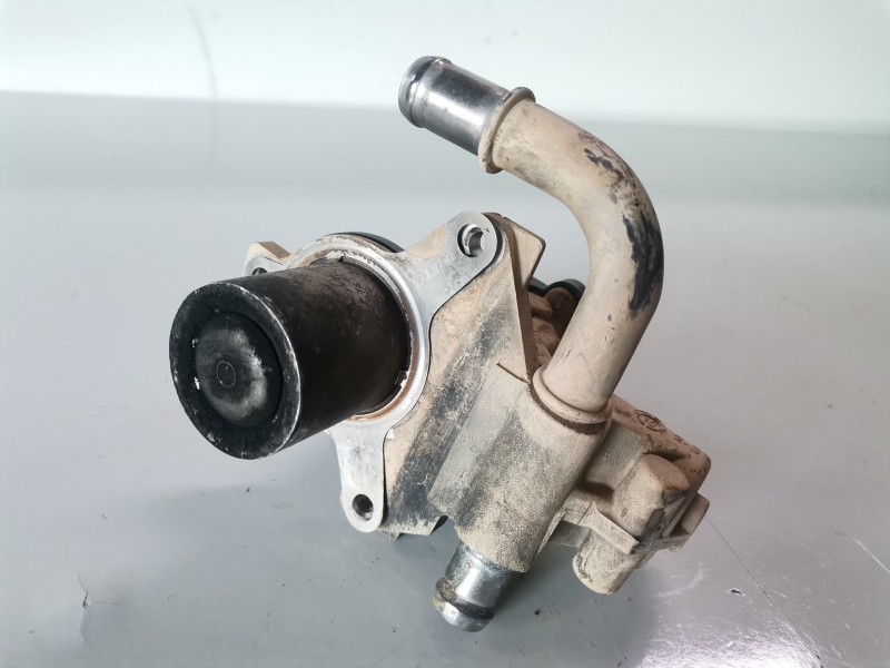 Recambio de valvula egr para dacia dokker k9k612 referencia OEM IAM H8200836385/8200846454F  