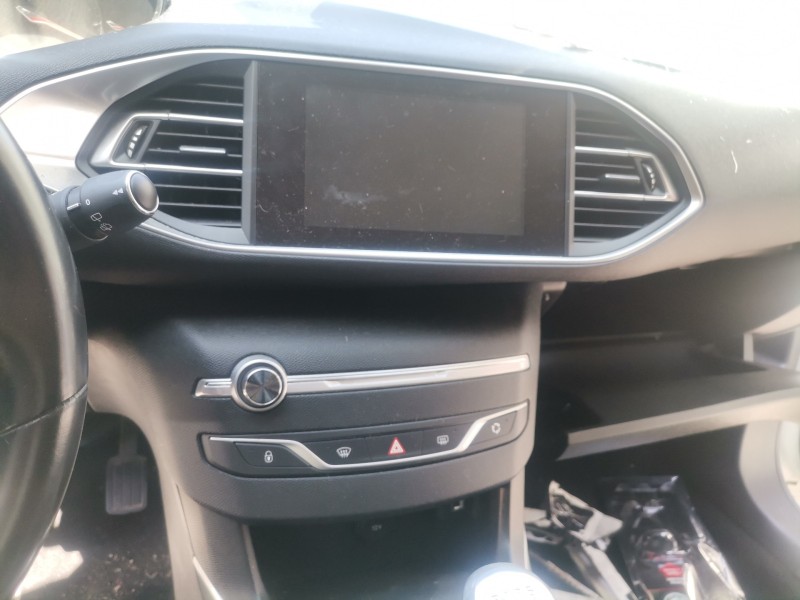 peugeot 308 del año 2018