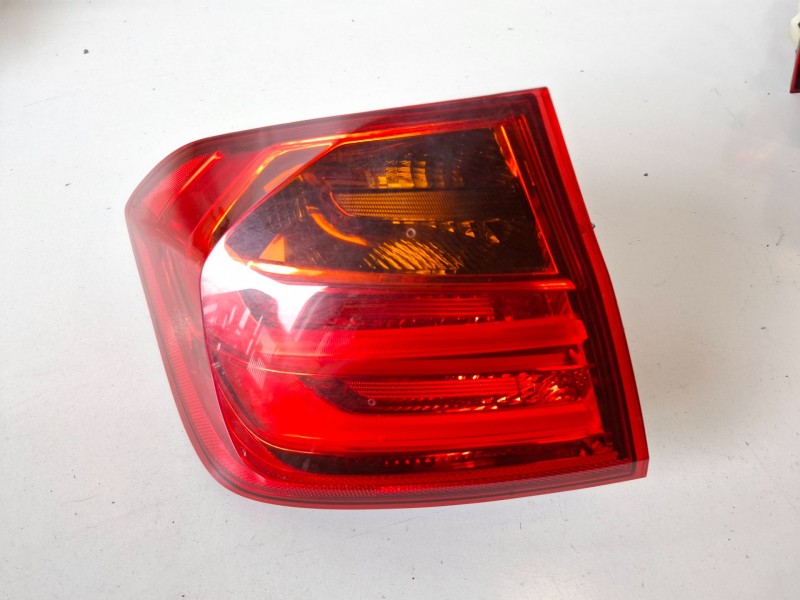 Recambio de piloto trasero izquierdo para bmw serie 3 berlina (f30) n47d20c referencia OEM IAM 7372783  
