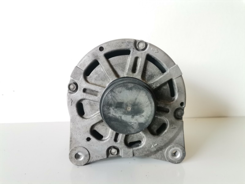 Recambio de alternador para audi a8 (4e) bvn referencia OEM IAM 059903015T  