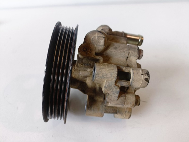 Recambio de bomba direccion para toyota rav4 (a2) 1cdftv referencia OEM IAM   