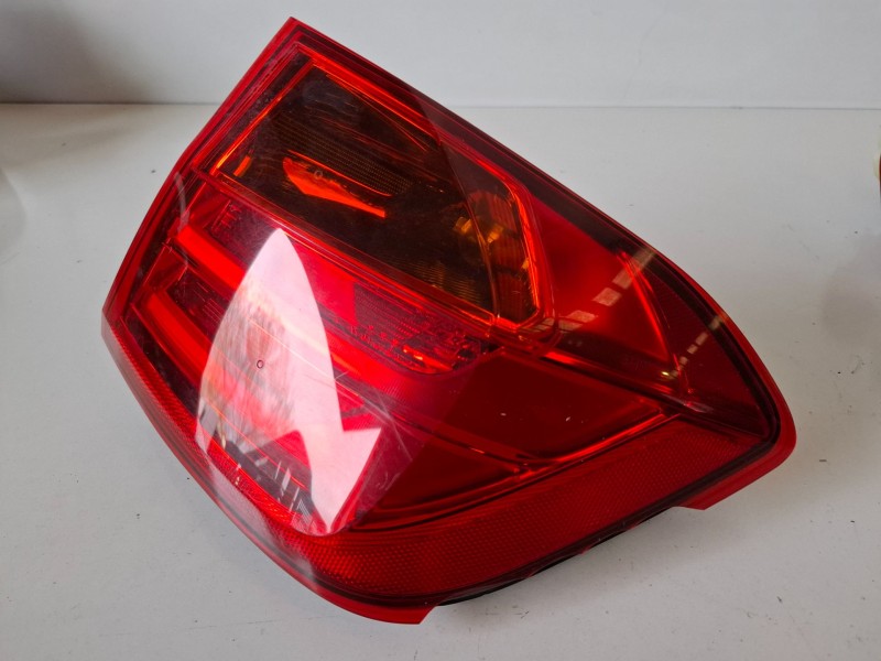Recambio de piloto trasero derecho para bmw serie 3 berlina (f30) n47d20c referencia OEM IAM 7312846  