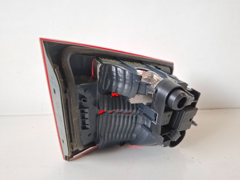 Recambio de piloto trasero derecho para bmw serie 3 berlina (f30) n47d20c referencia OEM IAM 725991510  