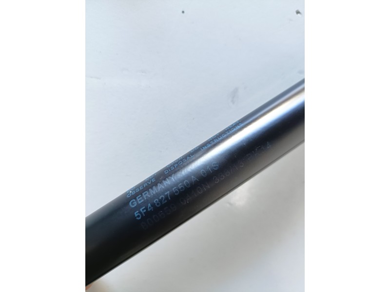 Recambio de amortiguadores maletero / porton para seat leon (5f1) clh referencia OEM IAM 5F4827550A  