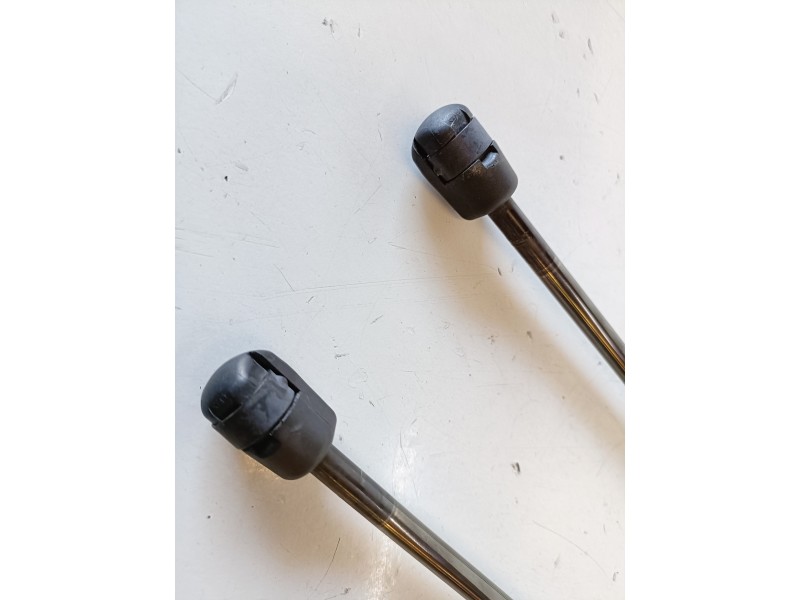 Recambio de amortiguadores maletero / porton para seat leon (5f1) clh referencia OEM IAM 5F4827550A  