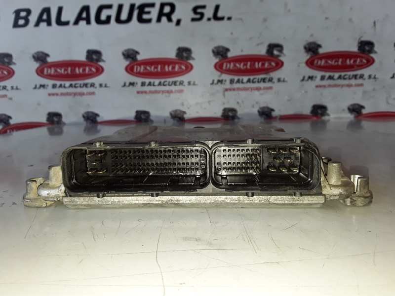 Recambio de centralita motor uce para chrysler voyager (rg) vm07c referencia OEM IAM 0281011280/P04727666AB/HN7AB0  