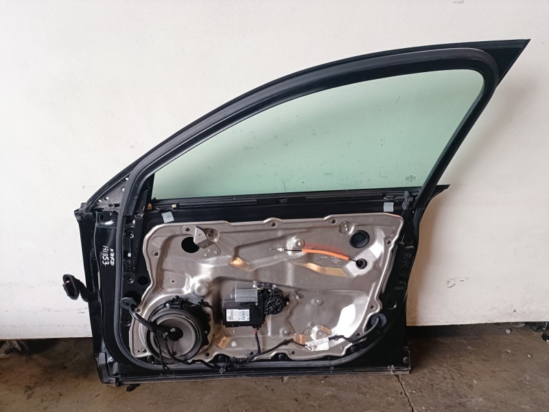 Recambio de puerta delantera derecha para audi a8 (4e) bvn referencia OEM IAM   