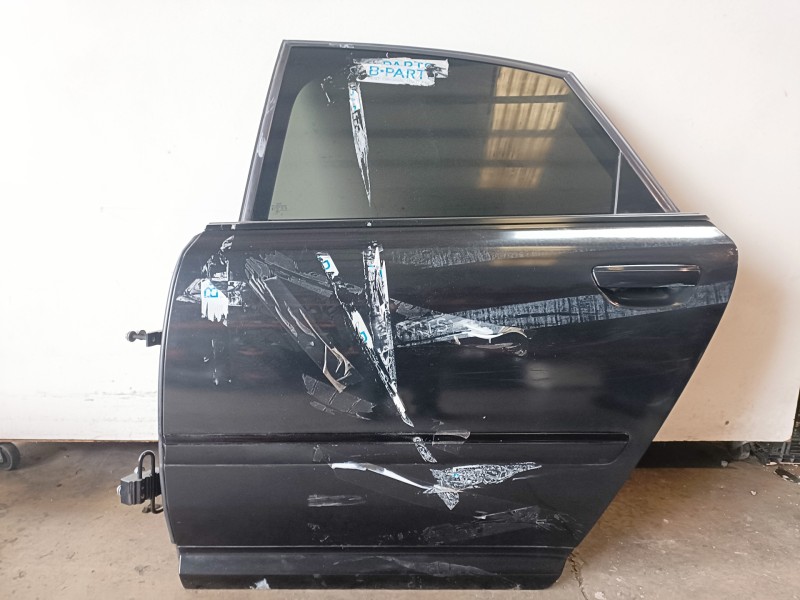 Recambio de puerta trasera izquierda para audi a8 (4e) bvn referencia OEM IAM   