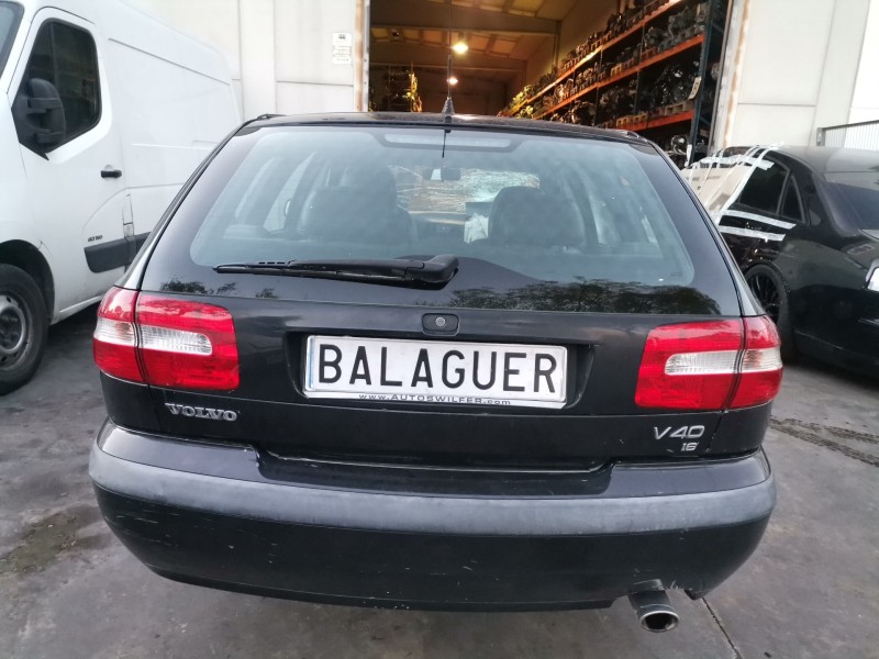 volvo v40 familiar del año 2003