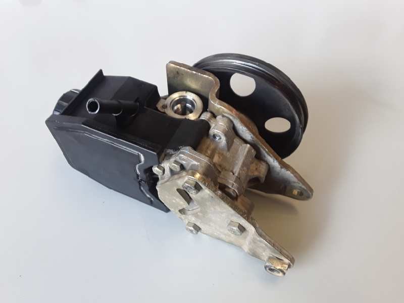 Recambio de bomba direccion para toyota avensis berlina (t22) 7afe referencia OEM IAM 7691974148  