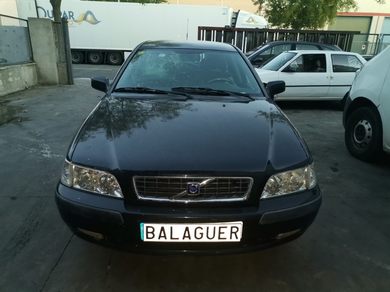 volvo v40 familiar del año 2003