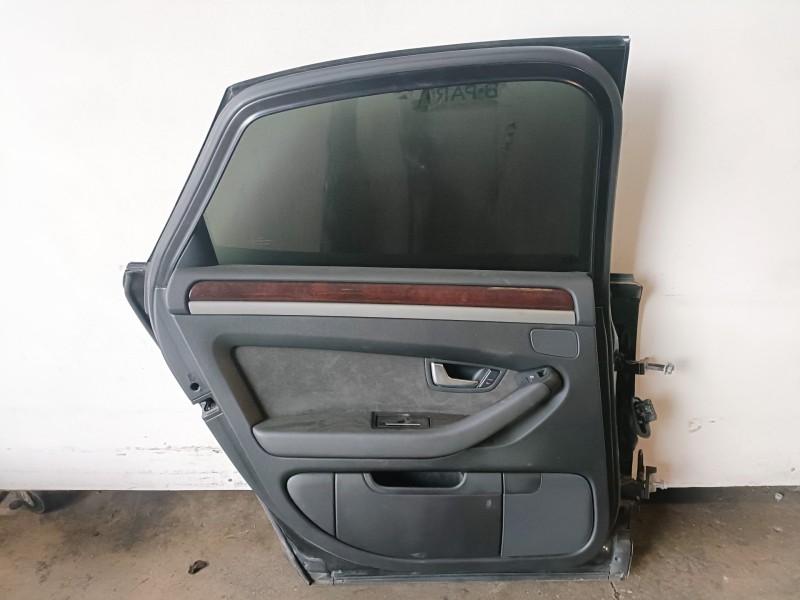 Recambio de puerta trasera izquierda para audi a8 (4e) bvn referencia OEM IAM   