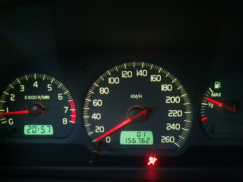 volvo v40 familiar del año 2003