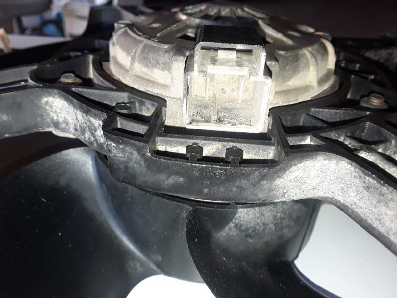 Recambio de electroventilador para peugeot boxer (330) furgón gran vol. acristalado bat.3200mm 4hy referencia OEM IAM   