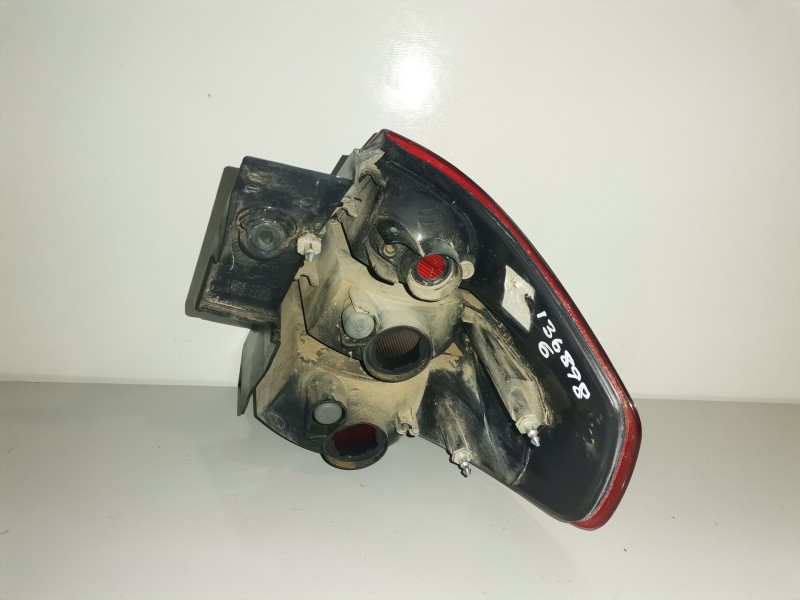 Recambio de piloto trasero izquierdo para renault koleos i m9r862 referencia OEM IAM   