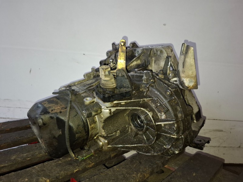 Recambio de caja cambios para renault megane ii berlina 5p k9k722 referencia OEM IAM JR5102  