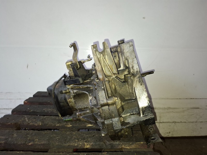 Recambio de caja cambios para renault megane ii berlina 5p k9k722 referencia OEM IAM JR5102  