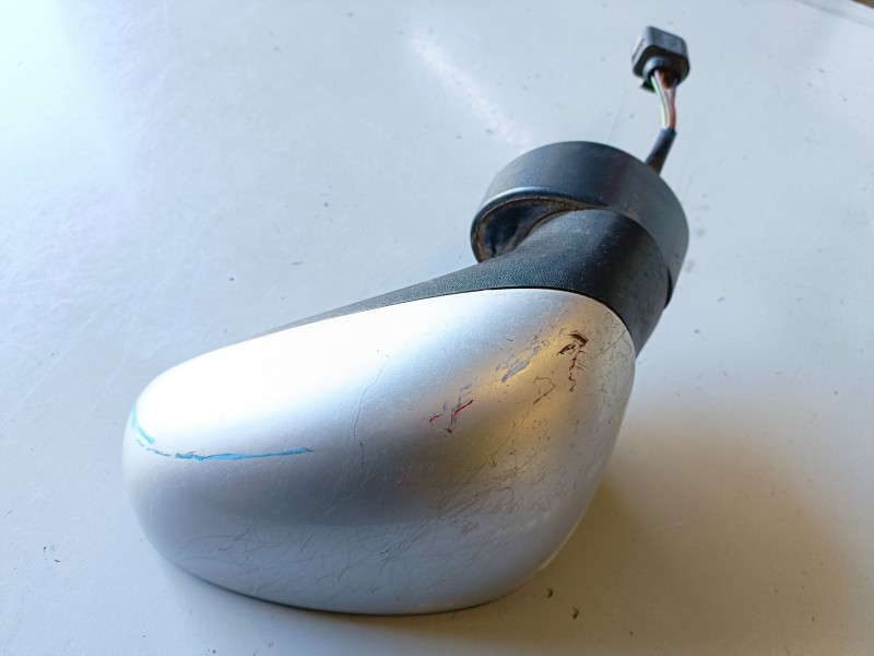 Recambio de retrovisor izquierdo para seat leon (1p1) bkd referencia OEM IAM   