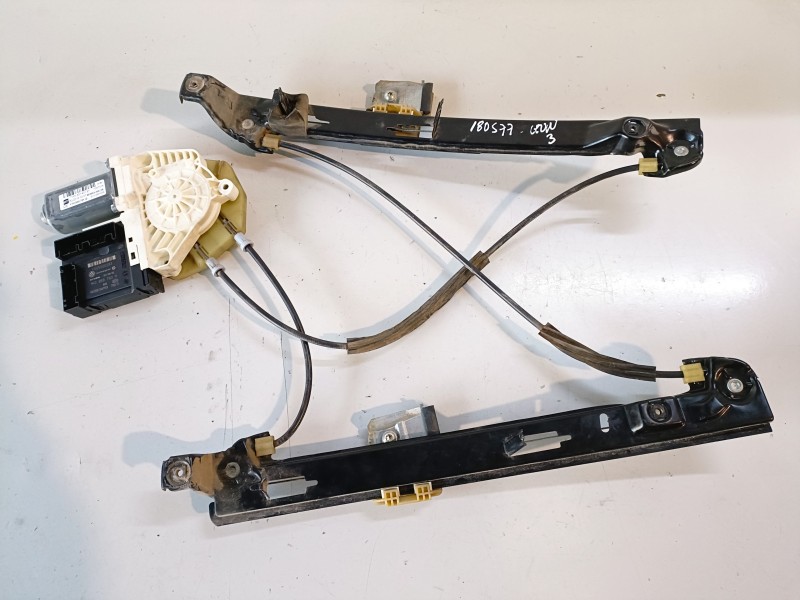 Recambio de elevalunas delantero izquierdo para seat leon (1p1) bkd referencia OEM IAM 1K0959793M  