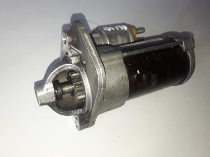 Recambio de motor arranque para dacia sandero ii k9k626 referencia OEM IAM 233007689R  