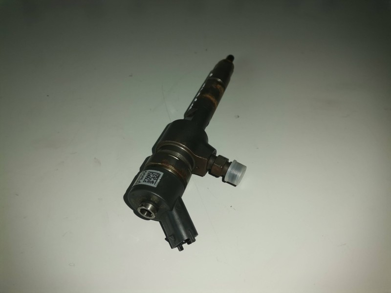 Recambio de inyector para opel zafira b z19dt referencia OEM IAM 0445110276  