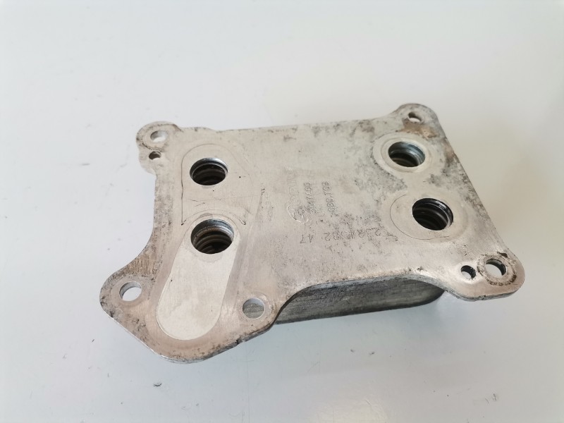 Recambio de enfriador aceite motor para fiat iii evo punto (199) 199a3000 referencia OEM IAM 232458247  