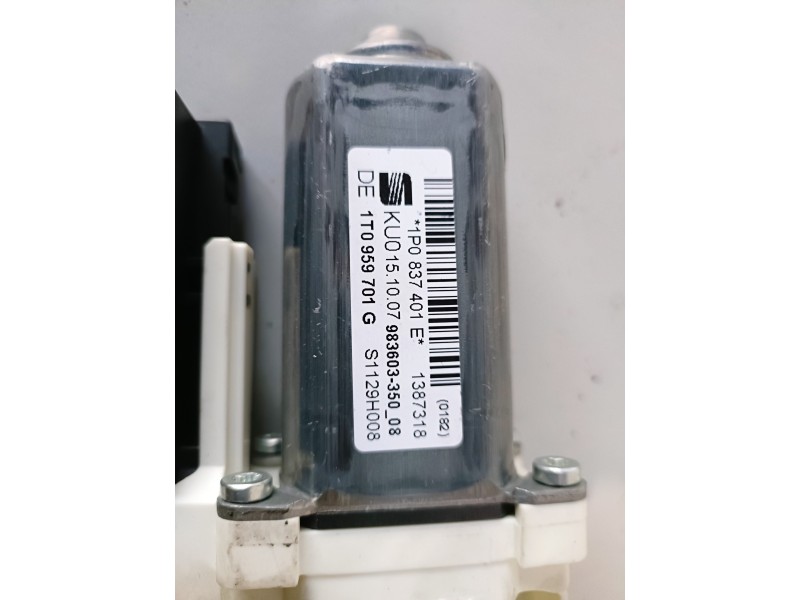 Recambio de elevalunas delantero izquierdo para seat leon (1p1) bkd referencia OEM IAM 1K0959793M  