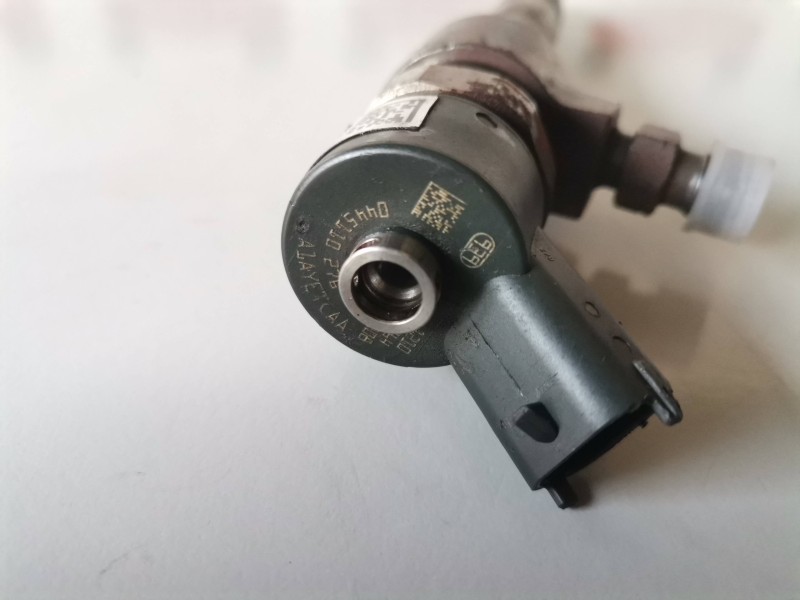 Recambio de inyector para opel zafira b z19dt referencia OEM IAM 0445110276  