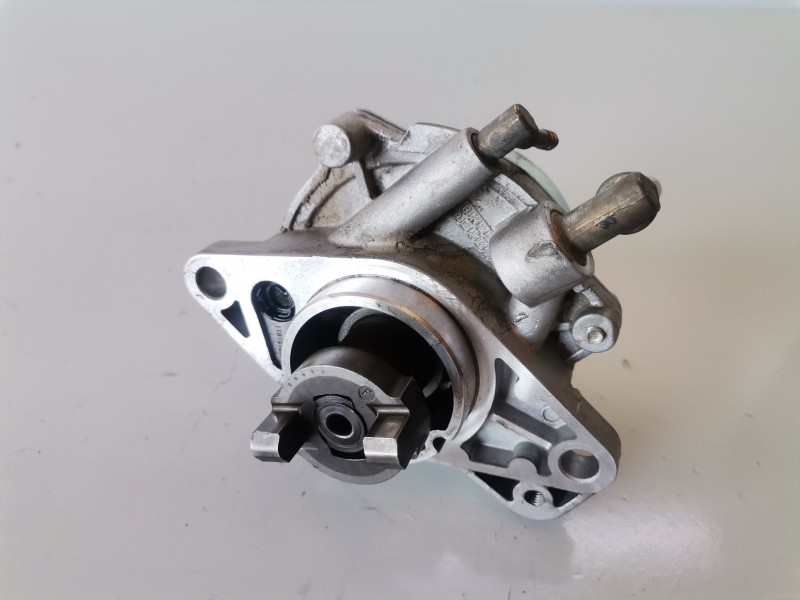 Recambio de depresor freno / bomba vacio para fiat iii evo punto (199) 199a3000 referencia OEM IAM   