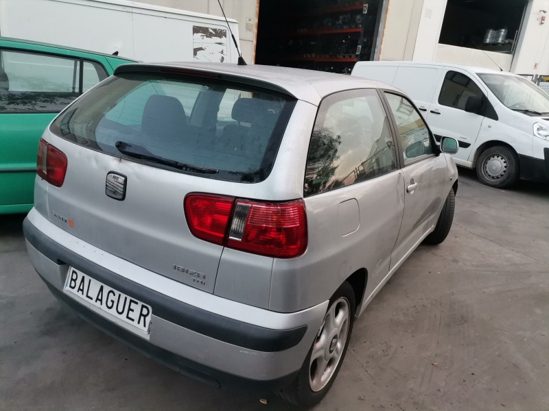 seat ibiza (6k1) del año 2000