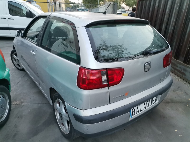 seat ibiza (6k1) del año 2000