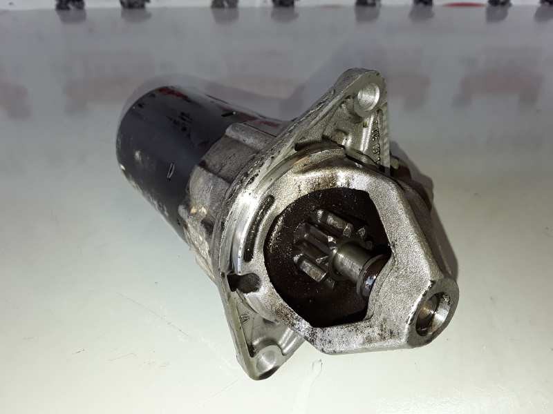 Recambio de motor arranque para opel meriva z16se referencia OEM IAM 0001107401  