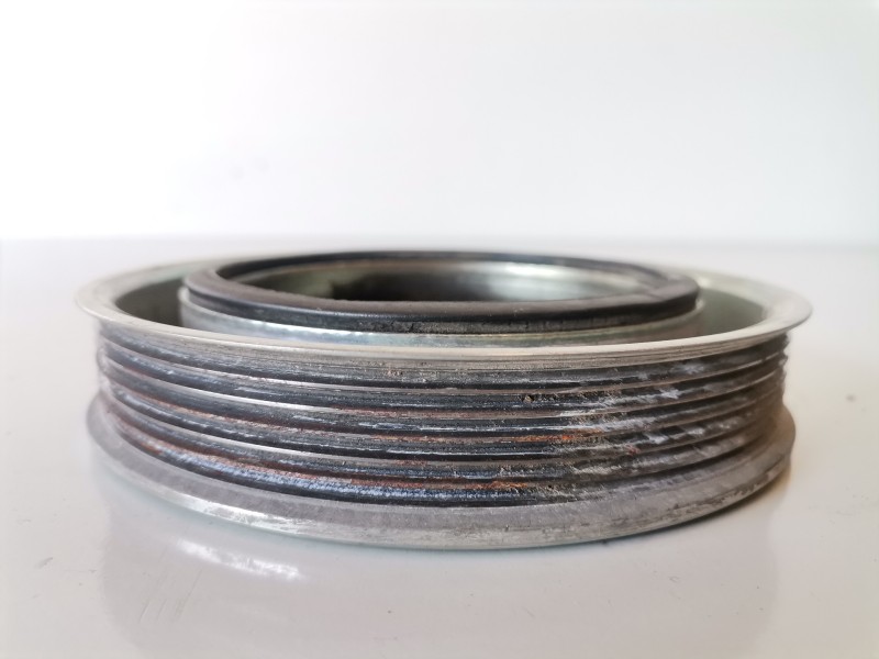 Recambio de polea cigueñal para fiat iii evo punto (199) 199a3000 referencia OEM IAM 55200498  