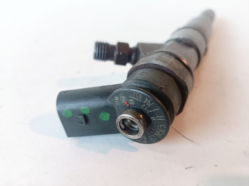 Recambio de inyector para bmw serie 5 berlina (e60) 256d2 referencia OEM IAM 0445110212  