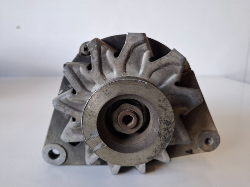 Recambio de alternador para citroen c 15 k2d referencia OEM IAM 0120489467  