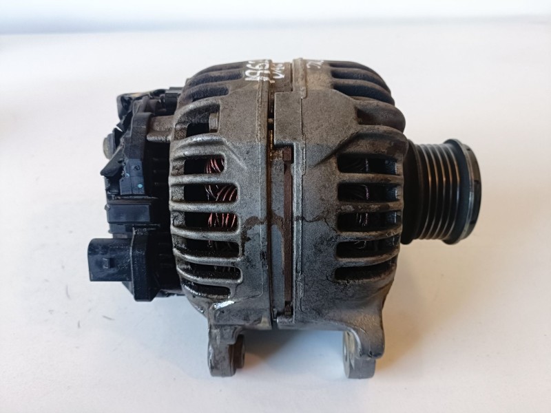 Recambio de alternador para mitsubishi outlander (cw0) bsy referencia OEM IAM 06F903023F  