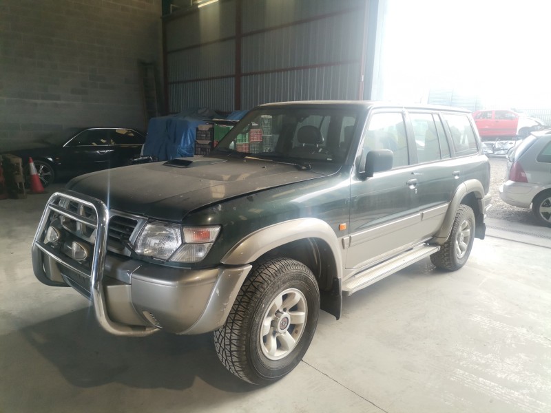 nissan patrol gr (y61) del año 2000