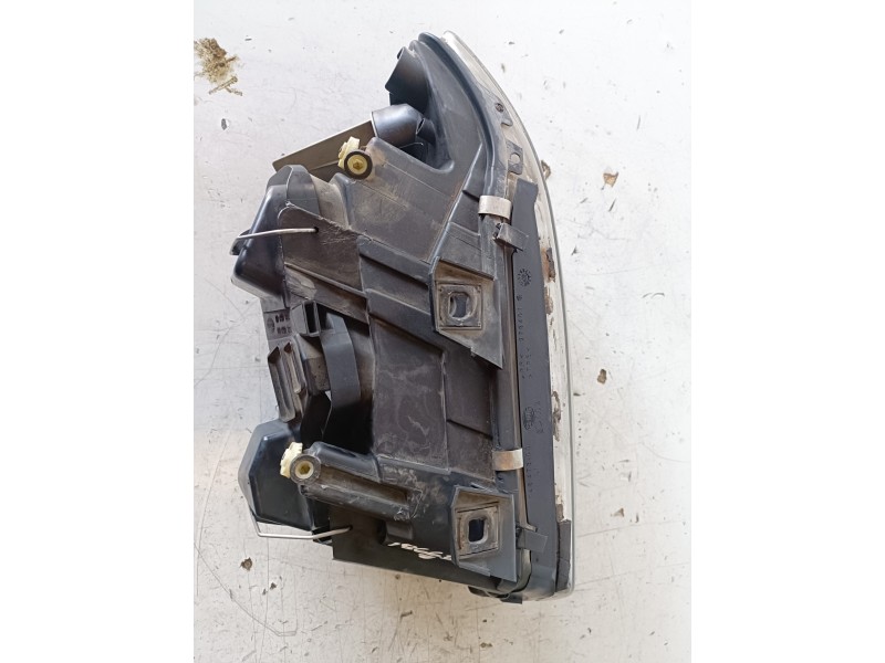 Recambio de faro izquierdo para audi a6 berlina (4b2) ack referencia OEM IAM   