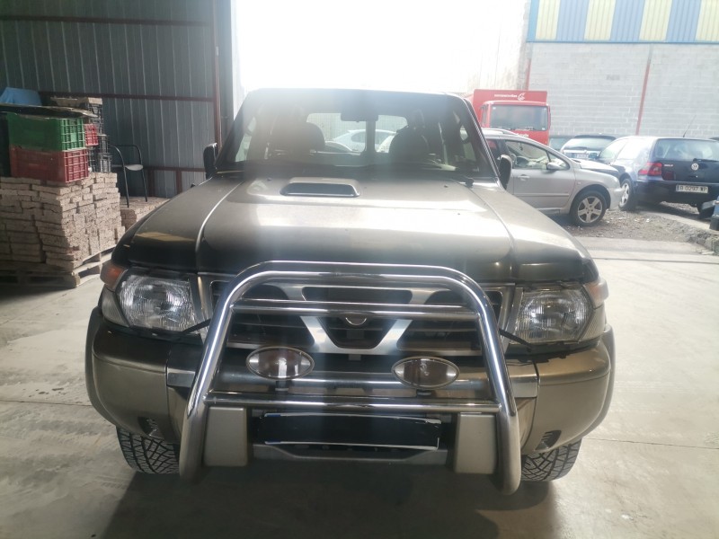 nissan patrol gr (y61) del año 2000