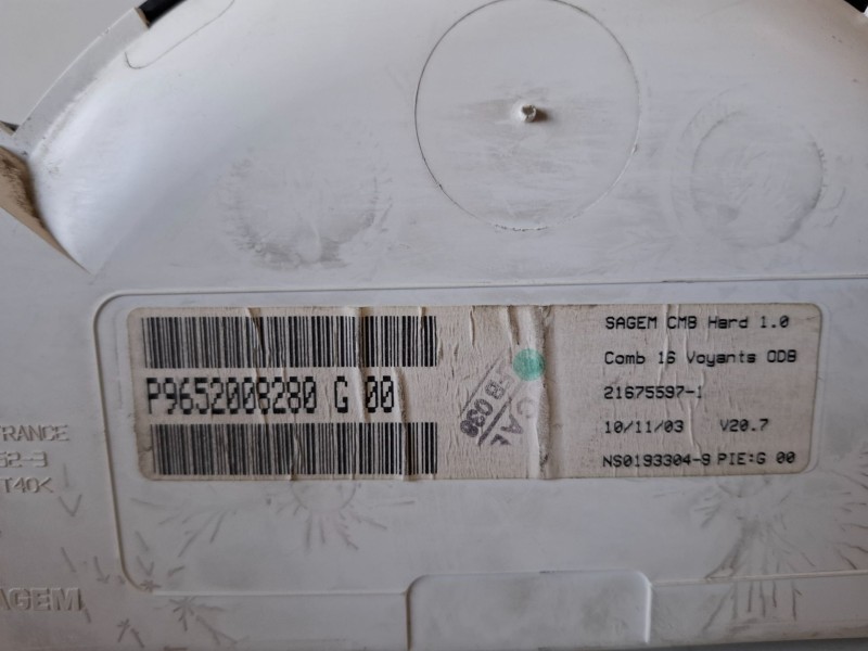 Recambio de cuadro instrumentos para citroen c3 hfx referencia OEM IAM P9652008280  