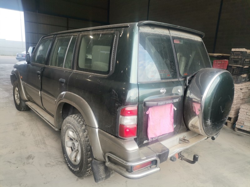 nissan patrol gr (y61) del año 2000