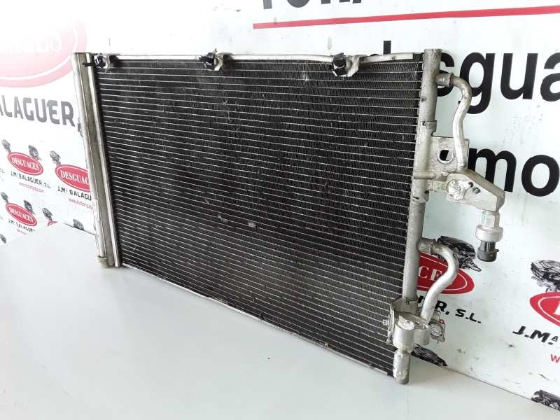Recambio de radiador calefaccion / aire acondicionado para opel zafira b z18xer referencia OEM IAM 13129192  