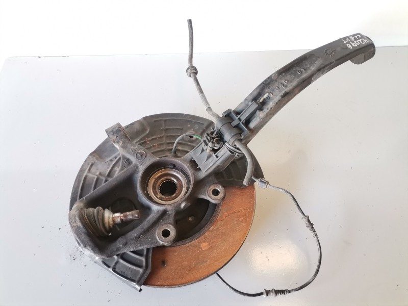 Recambio de mangueta delantera derecha para mercedes-benz clase r (bm 251) 642950 referencia OEM IAM   