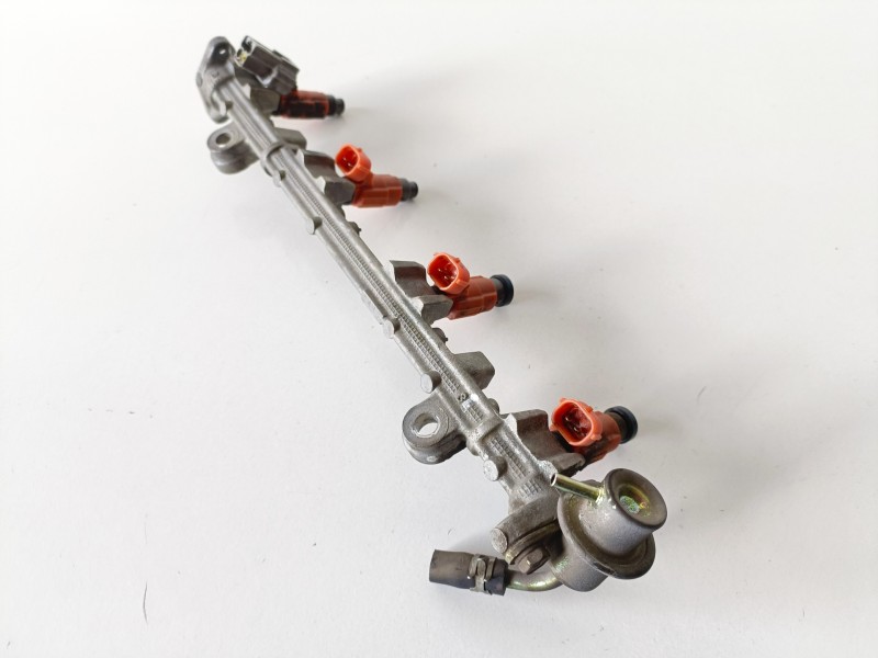 Recambio de rampa inyectora para mitsubishi montero pinin io (h60/h70) 4g93 referencia OEM IAM   