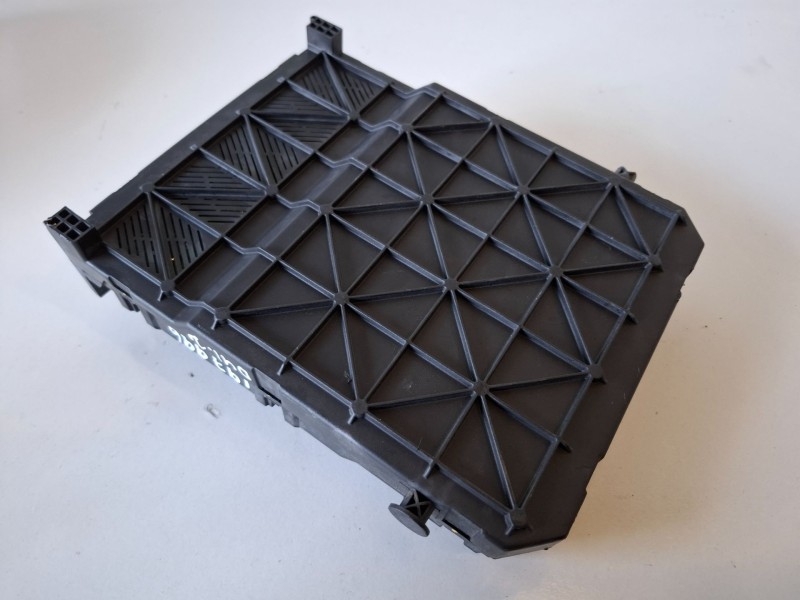 Recambio de caja reles / fusibles para citroen c3 hfx referencia OEM IAM 9650585780  