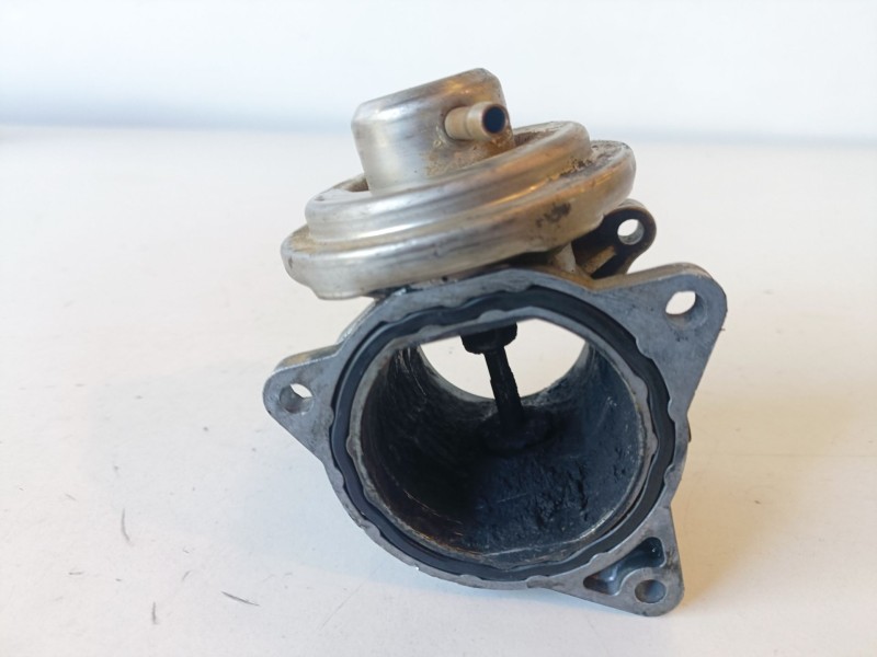 Recambio de valvula egr para mitsubishi outlander (cw0) bsy referencia OEM IAM 038131501AN  