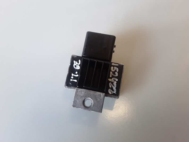Recambio de caja precalentamiento para dacia sandero ii k9k626 referencia OEM IAM 110678071R  
