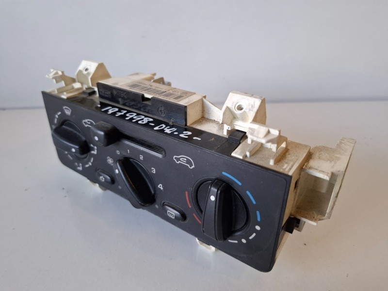Recambio de mando calefaccion / aire acondicionado para citroen c3 hfx referencia OEM IAM F664479W  