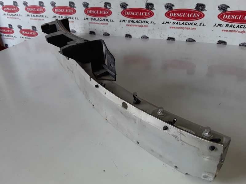 Recambio de refuerzo paragolpes delantero para opel zafira b z18xer referencia OEM IAM 24460537  